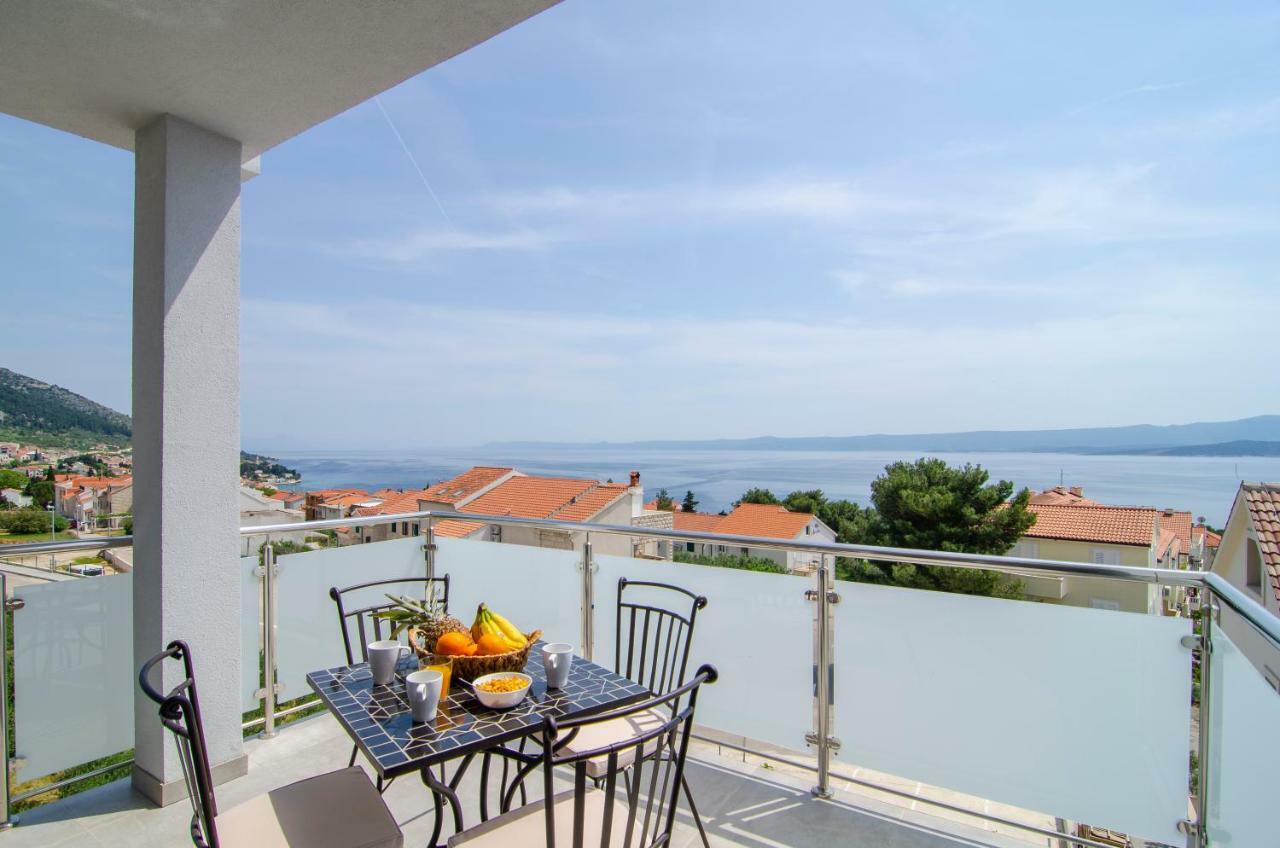 Apartments Sara 3 Bol Luaran gambar